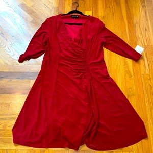 Jones of New York wine colored waist cinched dress